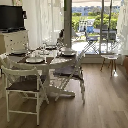 Classe Et Son Jardin A 2 Pas De La - Ac Fibre Parking * لا غراند موت