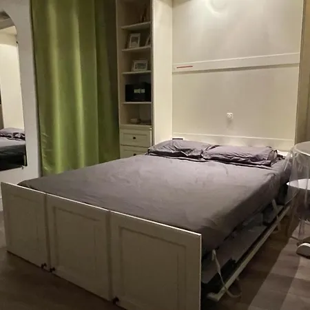 Classe Et Son Jardin A 2 Pas De La - Ac Fibre Parking Apartment *