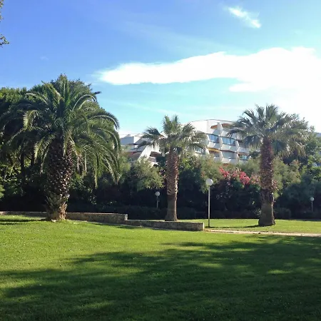 Classe Et Son Jardin A 2 Pas De La - Ac Fibre Parking *