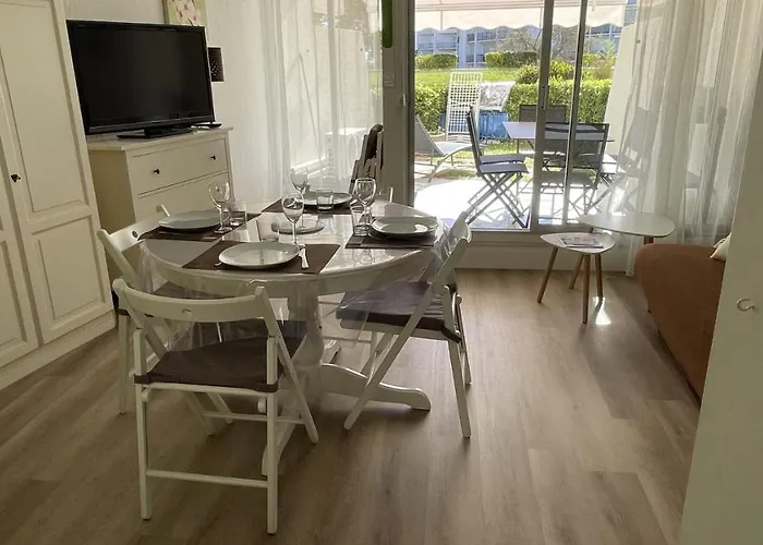 Classe Et Son Jardin A 2 Pas De La - Ac Fibre Parking * ラ・グランド・モット